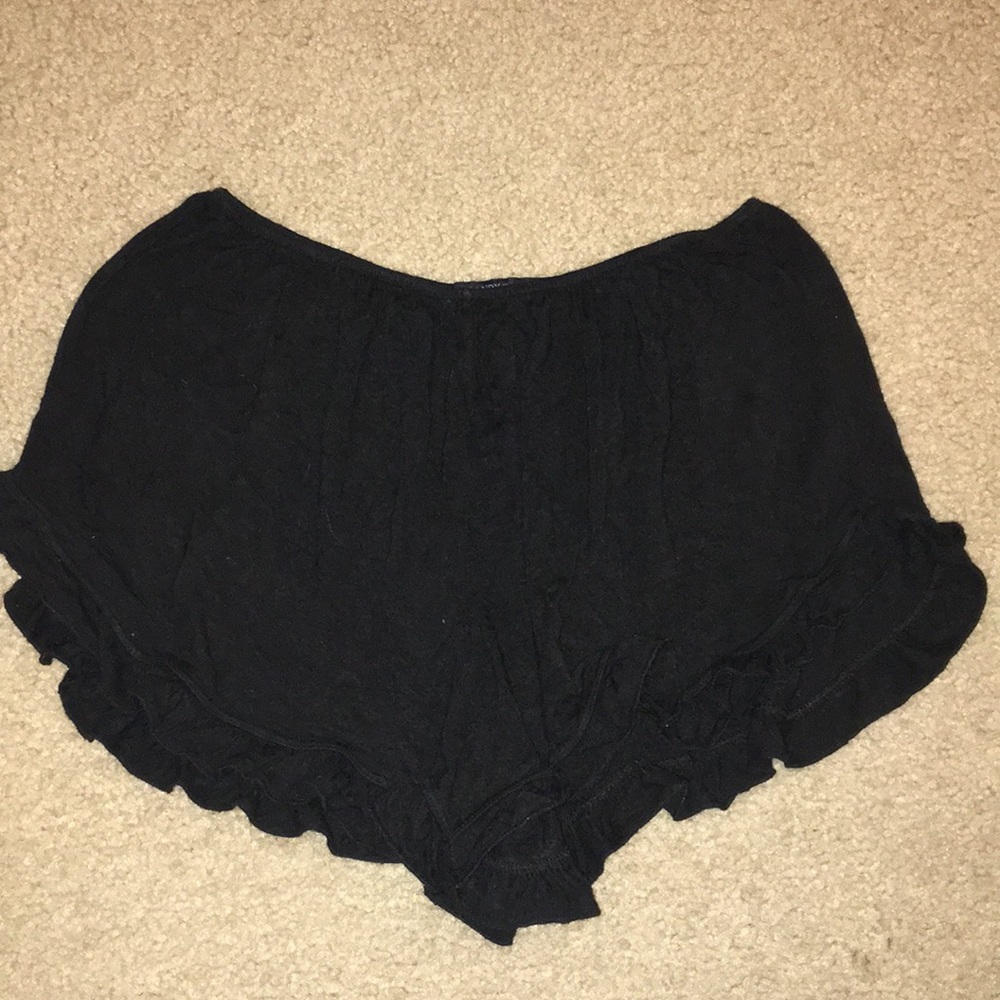 Black vodi shorts